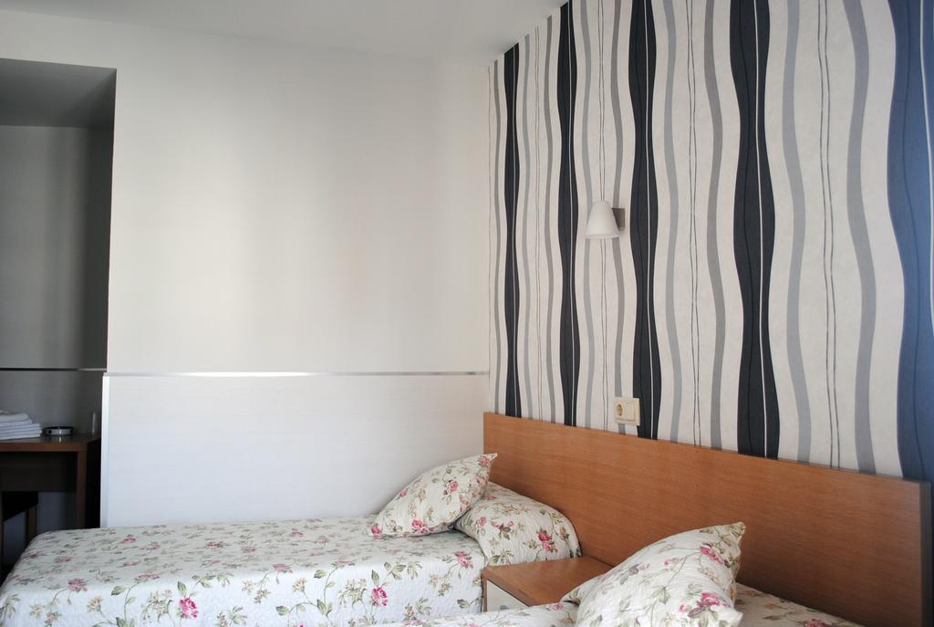 Hostal La Cortijana Logroño Eksteriør billede