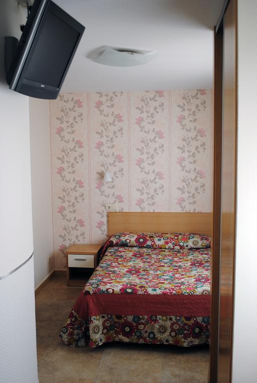 Hostal La Cortijana Logroño Eksteriør billede